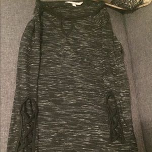 Long sleeve top black and white